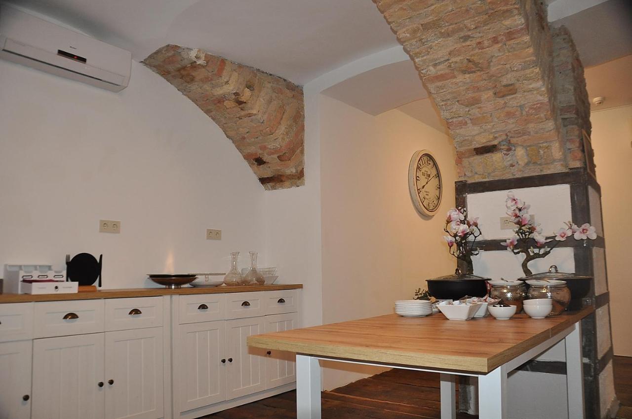 Arch Boutique Hotel