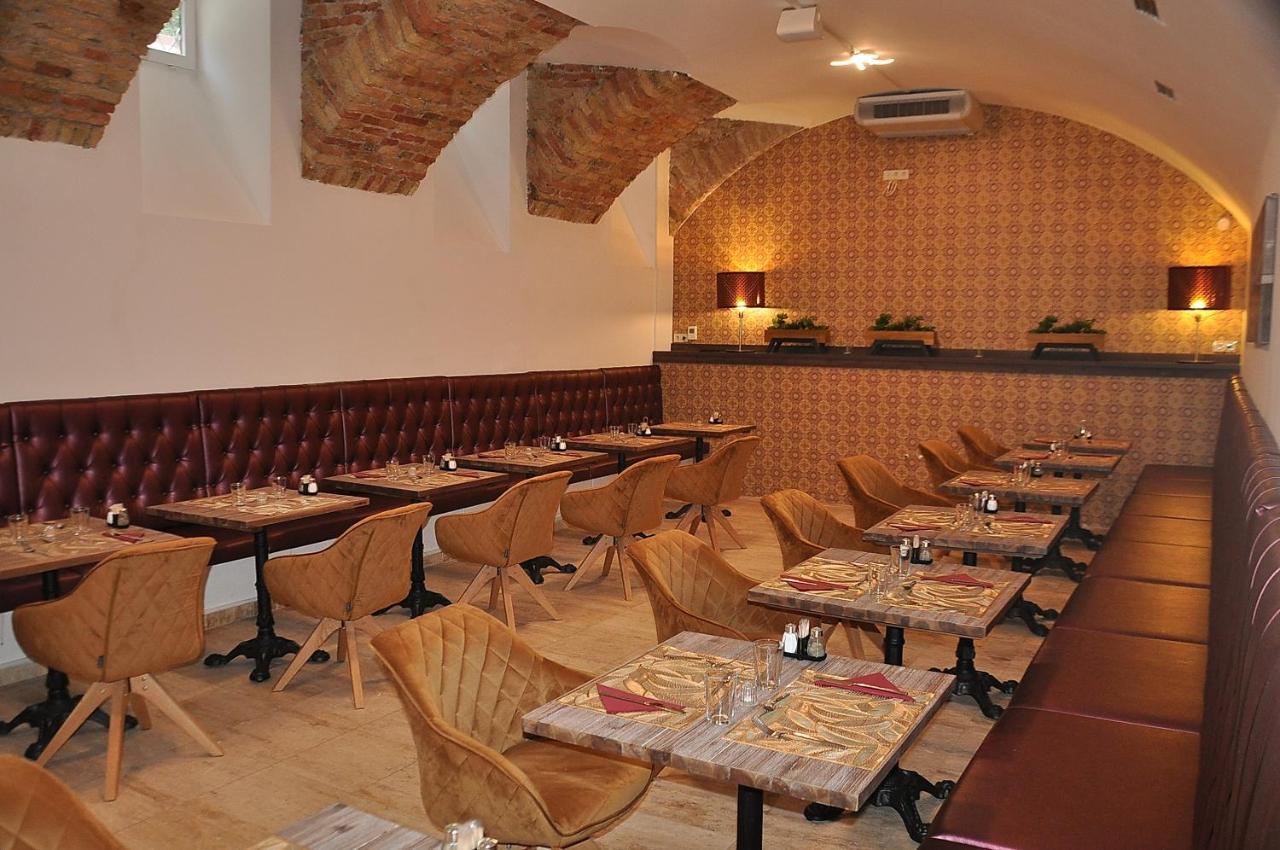 Arch Boutique Hotel