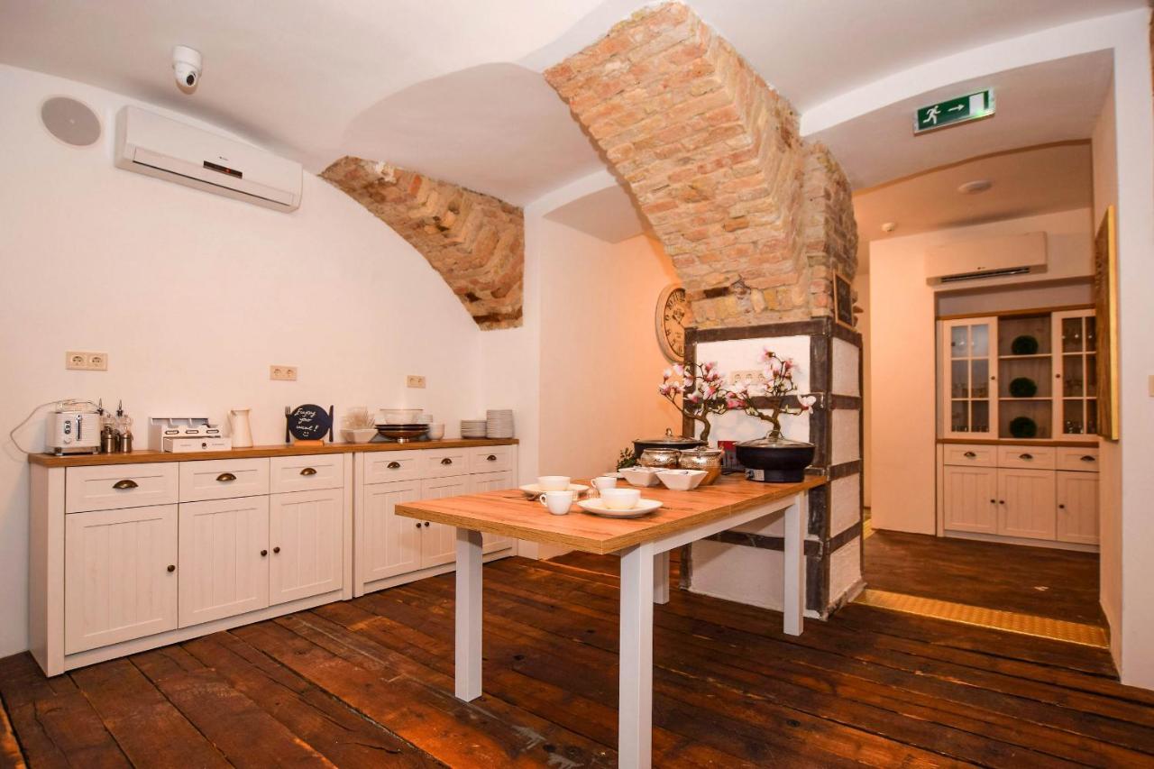 Hotel Arch Boutique 4*